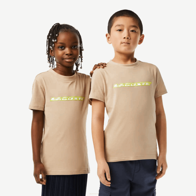kids_lacoste_v0zn3013_beige_yellow_8zb_cotton_jersey_t_shirt_with_contrast_marking.png Kids Lacoste V0ZN3013 Beige Yellow 8ZB Cotton Jersey T-Shirt with Contrast Marking - Image 1
