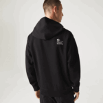 Men Lacoste V0ZN1053 Black 031 Loose Fit Hooded Sweatshirt - Image 3