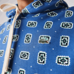 Men Lacoste V0ZN1143 Blue White BX9 LIVE Loose Fit Print Cotton Hoodie - Image 4