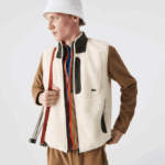 Men Lacoste V0ZN1263 White Khaki Green U9N Sherpa Fleece Vest - Image 2