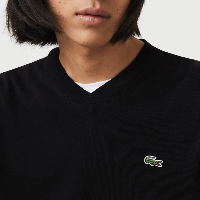 Men Lacoste V0ZN1323 Black 031 V-Neck Organic Cotton Sweater - Image 5