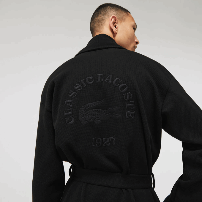 Men Lacoste V0ZN1525 Black 031 Loose Fit Long Textured Cotton Knit Bathrobe - Image 4