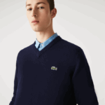 Men Lacoste V0ZN1555 Navy Blue 166 V-Neck Wool Sweater - Image 2