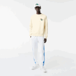 Men Lacoste V0ZN989 White XFJ Badge Organic Cotton Sweatshirt - Image 2