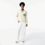 Women Lacoste V0ZN2642 White 70V Comic Badge V-Neck Wool Sweater - Image 2