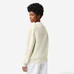 Women Lacoste V0ZN2642 White 70V Comic Badge V-Neck Wool Sweater - Image 3