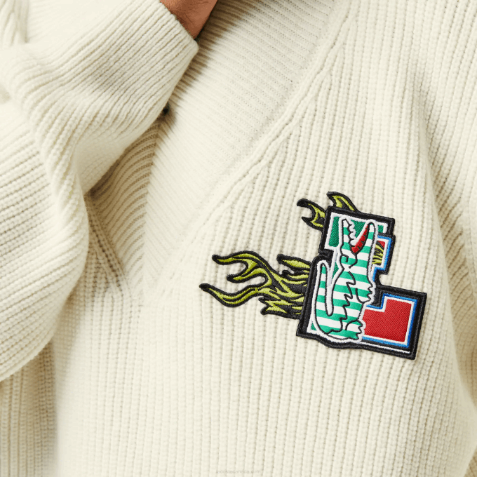 Women Lacoste V0ZN2642 White 70V Comic Badge V-Neck Wool Sweater - Image 6