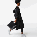 Women Lacoste V0ZN2829 Noir Blanc 279 Contrast Geographical Coordinate Shopping Bag - Image 2
