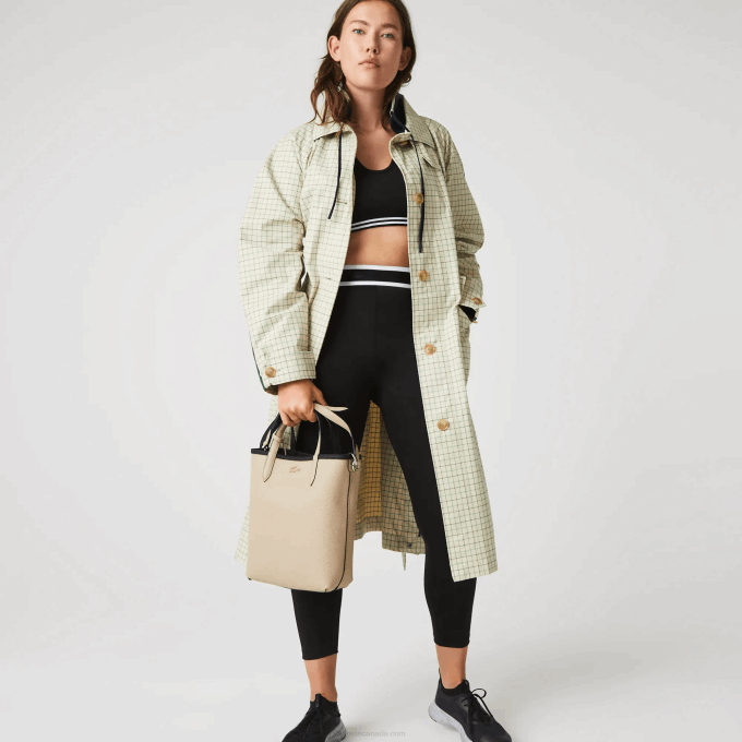 Women Lacoste V0ZN2830 Noir Krema A91 Anna Reversible Coated Canvas Tote Bag - Image 2