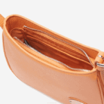 Women Lacoste V0ZN2855 Poterie K20 Metal Plate Grained Leather Shoulder Bag - Image 5
